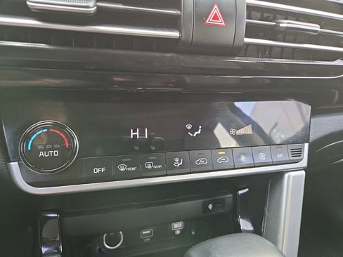 Used 2022 Kia Seltos EX image 41