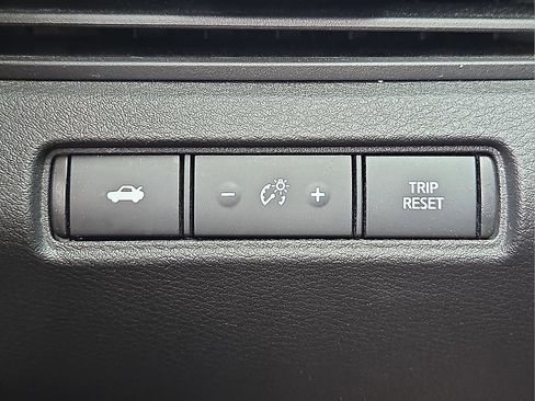 Used 2025 Nissan Altima 2.5 SR FWD image 20