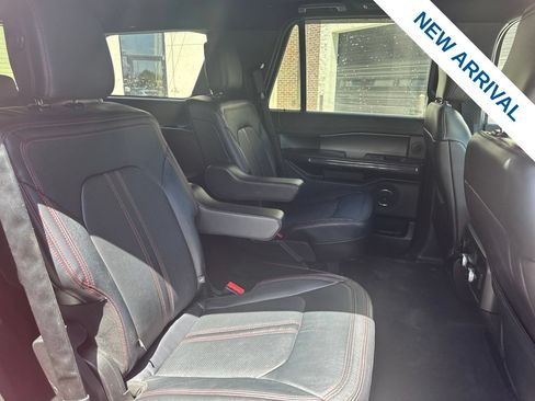 Used 2019 Ford Expedition Limited w/ Equipment Group 303A AWD/4WD image 11