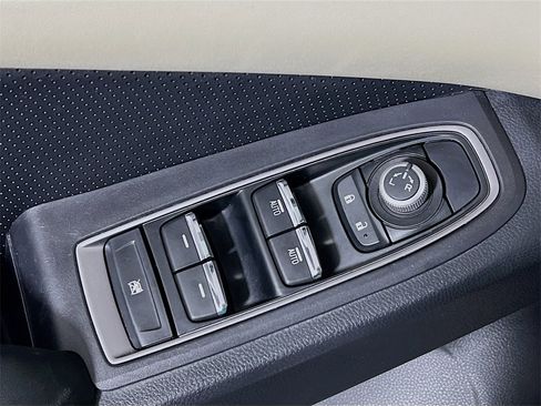 Used 2021 Subaru Ascent Limited w/ Technology Package image 17