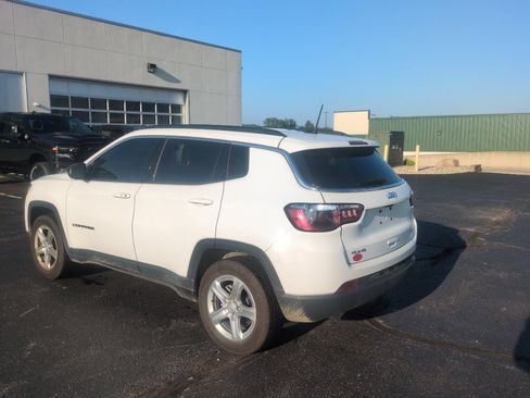 Used 2024 Jeep Compass Latitude AWD/4WD image 7