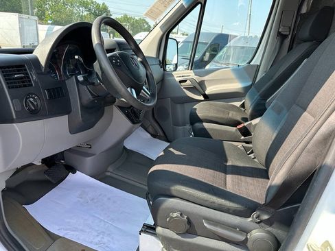 Used 2014 Mercedes-Benz Sprinter 2500 image 9