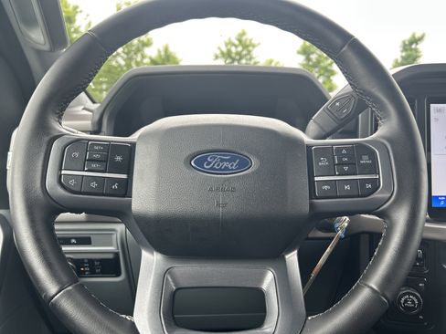 Used 2025 Ford F150 XLT w/ Equipment Group 301A Standard AWD/4WD image 17
