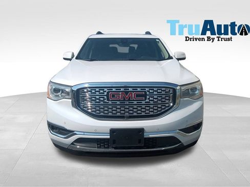Used 2019 GMC Acadia Denali w/ Technology Package AWD/4WD image 2