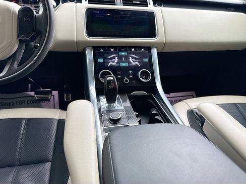 Used 2019 Land Rover Range Rover Sport HST image 19