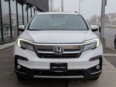 Used 2022 Honda Pilot Touring image 3