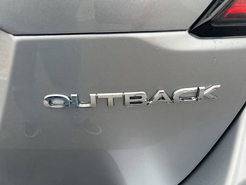 Used 2025 Subaru Outback Limited image 33