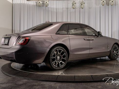 Used 2022 Rolls-Royce Ghost Black Badge image 19
