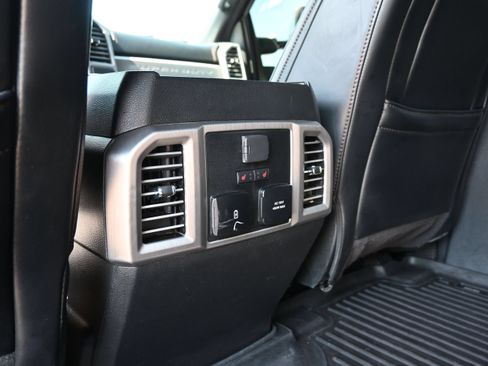 Used 2020 Ford F250 Platinum AWD/4WD image 21