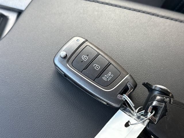 Used 2022 Hyundai Palisade SE AWD/4WD image 19
