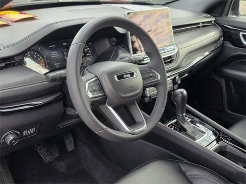 Used 2022 Jeep Compass Altitude image 7