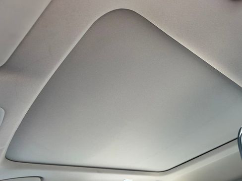 Used 2023 Nissan Ariya image 35