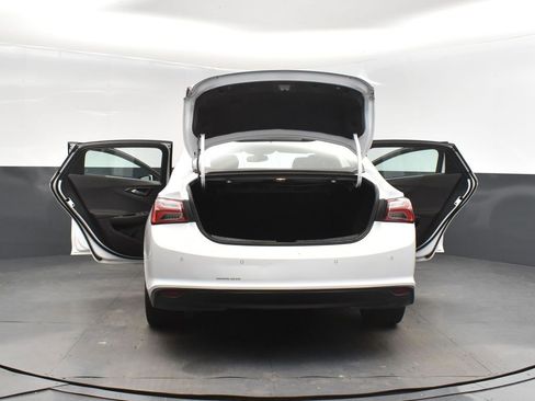 Used 2020 Chevrolet Malibu LT image 52