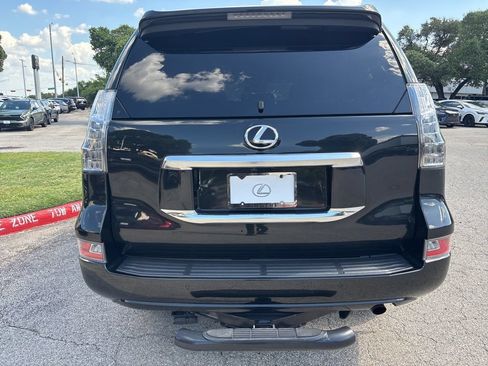 Used 2023 Lexus GX 460 Premium w/ Premium Package AWD/4WD image 4
