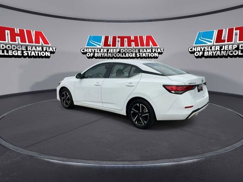 Used 2024 Nissan Sentra SV image 6