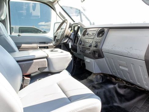 Used 2011 Ford F450 XL w/ PWR Equipment Group image 19