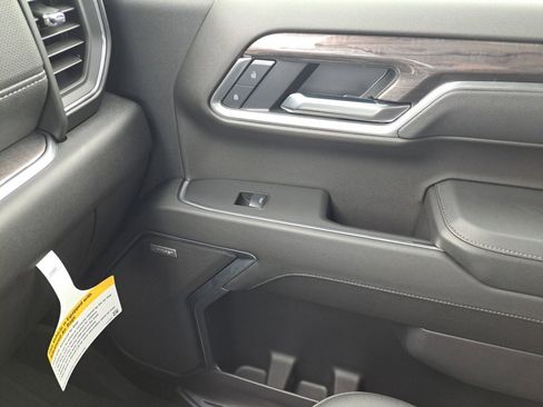 Certified 2025 Chevrolet Silverado 1500 LTZ w/ LTZ Premium Package image 31