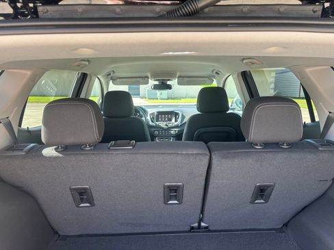 Used 2024 GMC Terrain SLE FWD image 18
