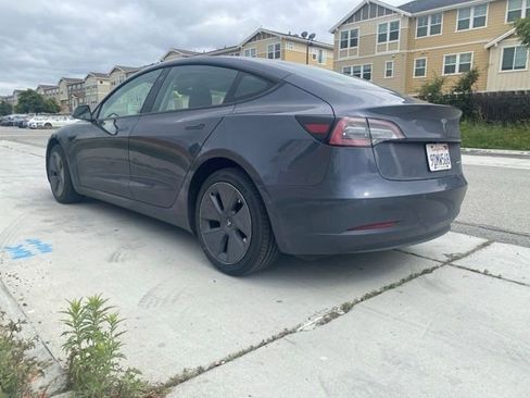 Used 2022 Tesla Model 3 Long Range AWD/4WD image 4