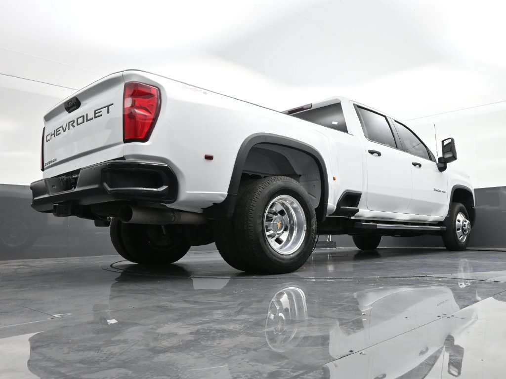 Used 2025 Chevrolet Silverado 3500 W/T AWD/4WD image 27