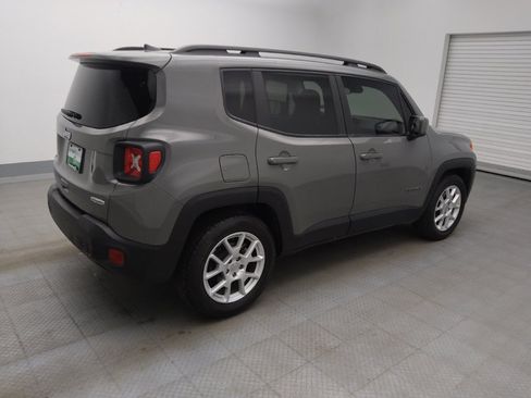 Used 2021 Jeep Renegade Latitude w/ Sun & Sound Group FWD image 10
