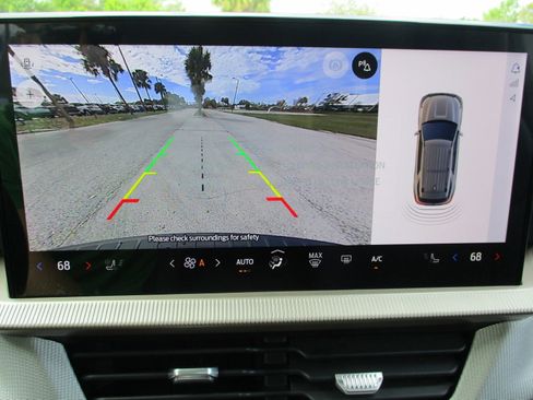 New 2025 Ford Explorer Active w/ Active Comfort Package image 16