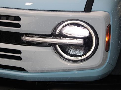 Used 2024 Ford Bronco Heritage Edition image 48