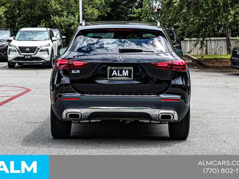 Used 2025 Mercedes-Benz GLA 250 image 12