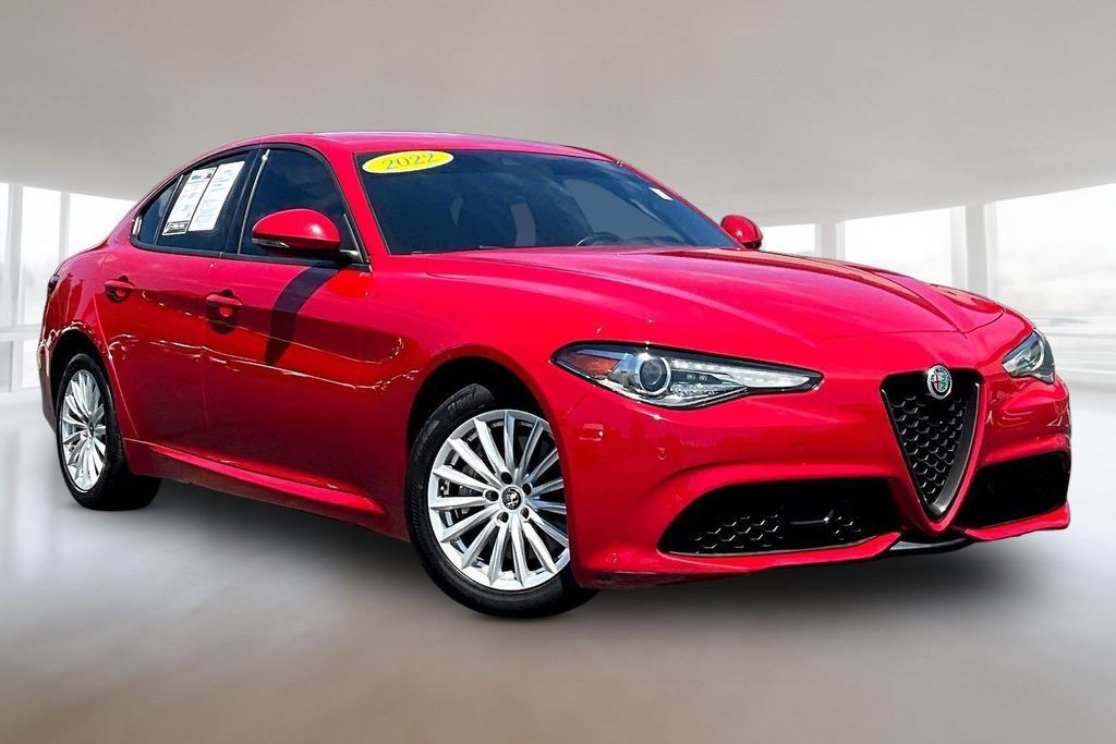 Used 2022 Alfa Romeo Giulia Sprint AWD/4WD image 1
