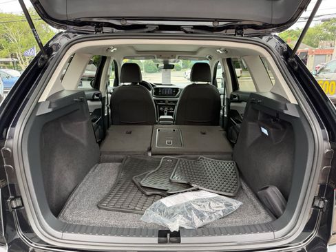 Certified 2024 Volkswagen Taos SEL AWD/4WD image 14