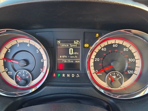 Used 2016 Dodge Grand Caravan SXT w/ Rear Park Assist Package FWD image 4