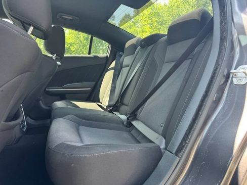 Used 2022 Dodge Charger SXT RWD image 21