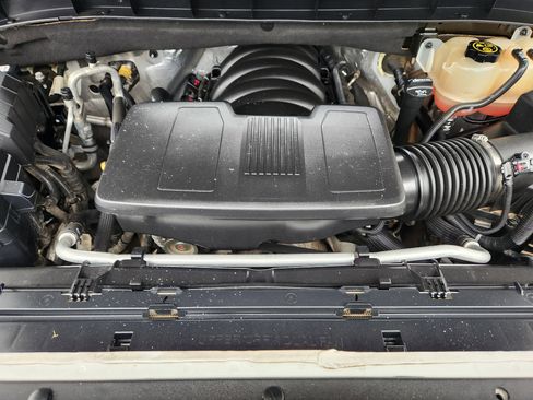 Used 2019 GMC Sierra 1500 SLT image 32