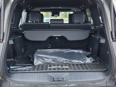 Used 2024 Lexus GX 550 w/ Accessory Package (2T) AWD/4WD image 20