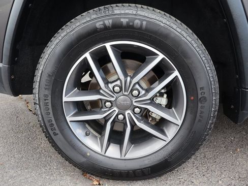 Used 2019 Jeep Grand Cherokee Limited w/ Luxury Group II AWD/4WD image 43