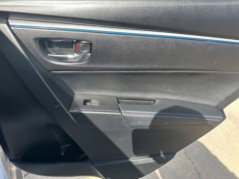 Used 2015 Toyota Corolla S Premium FWD image 29