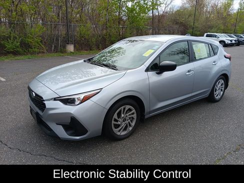 Used 2024 Subaru Impreza 2.0i AWD/4WD image 8