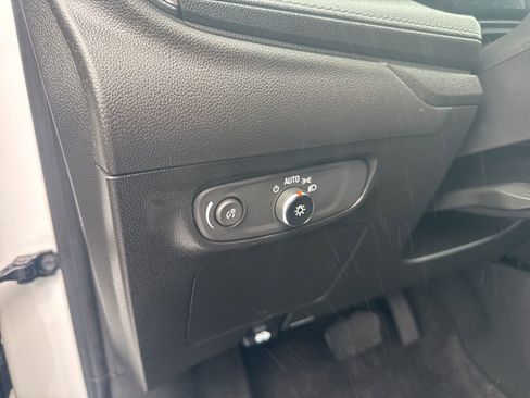 Used 2024 Buick Encore GX Preferred FWD image 20