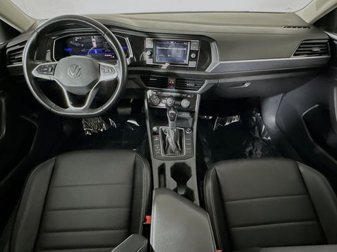 Used 2023 Volkswagen Jetta SE w/ Panoramic Sunroof Package image 27