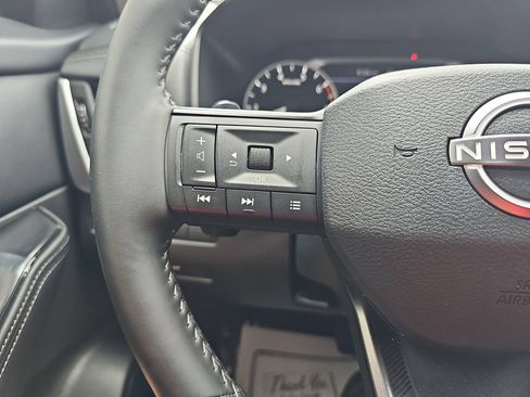 Used 2025 Nissan Rogue SV w/ SV Premium Package FWD image 22