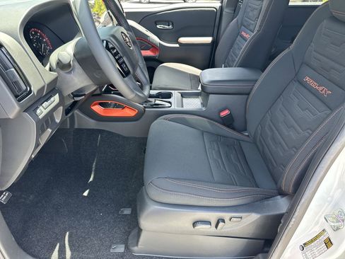 New 2025 Nissan Frontier PRO-4X image 19