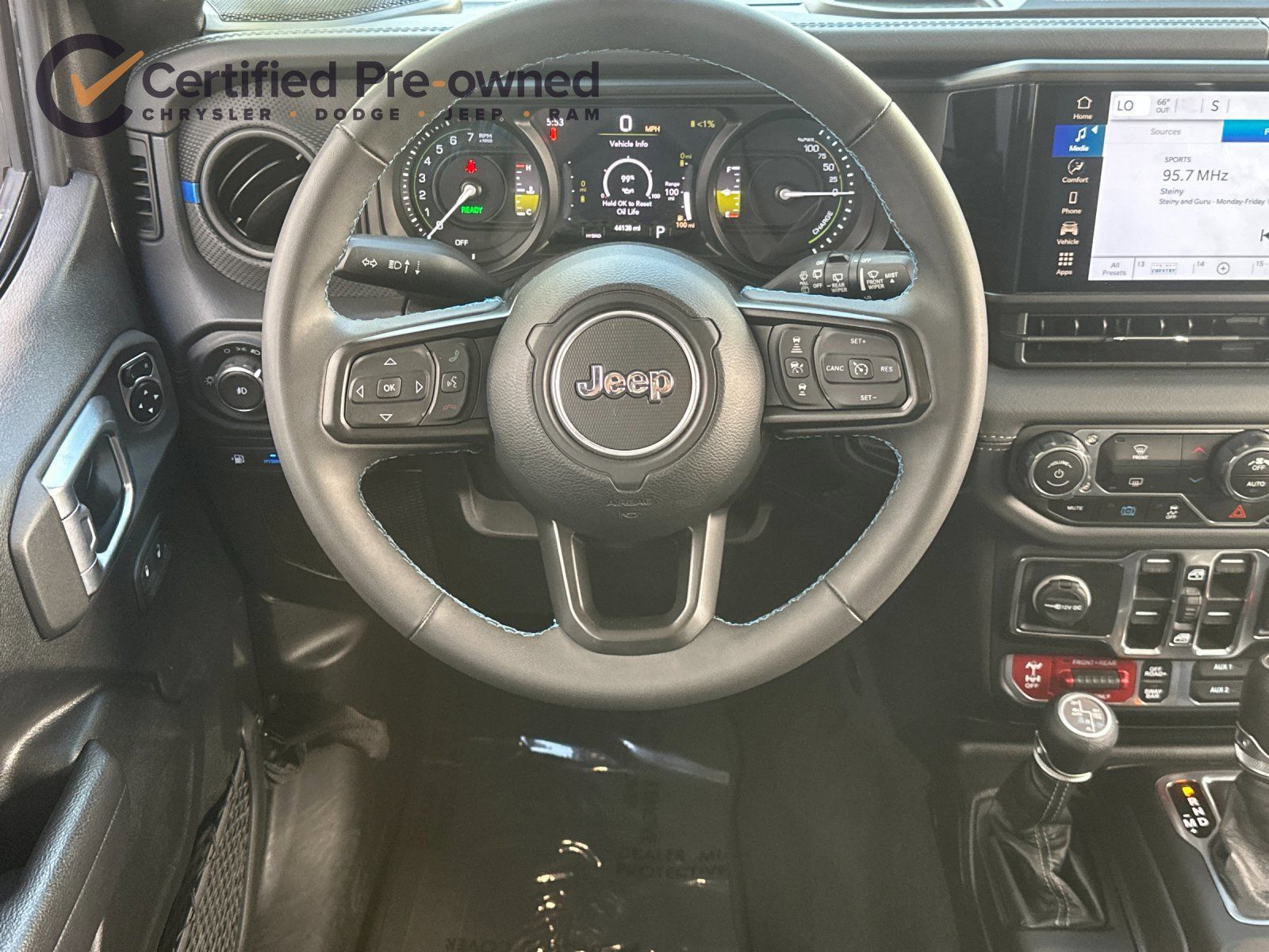 Used 2024 Jeep Wrangler Unlimited Rubicon 4xe AWD/4WD image 15