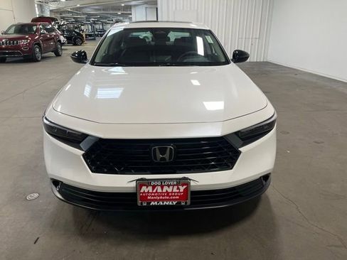 Used 2025 Honda Accord SE image 8