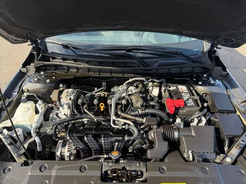 Used 2025 Nissan Altima 2.5 SV image 32
