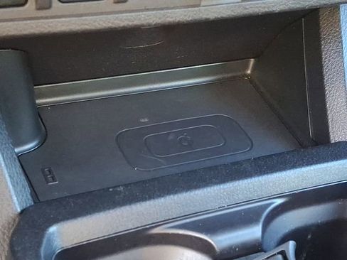 Used 2018 Toyota Tacoma TRD Sport w/ Technology Package AWD/4WD image 29