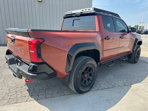 Used 2024 Toyota Tacoma TRD Pro AWD/4WD image 5