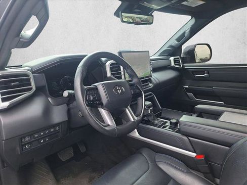 Used 2024 Toyota Tundra Platinum AWD/4WD image 9