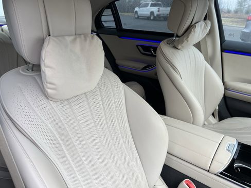 Certified 2023 Mercedes-Benz S 500 4MATIC image 35