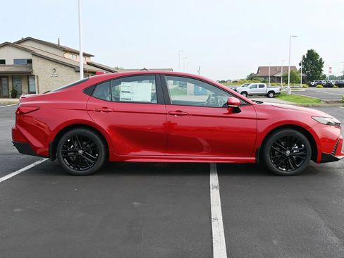 New 2026 Toyota Camry SE w/ Convenience Package AWD/4WD image 9