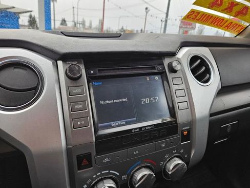 Used 2017 Toyota Tundra SR5 w/ SR5 Upgrade Package image 19